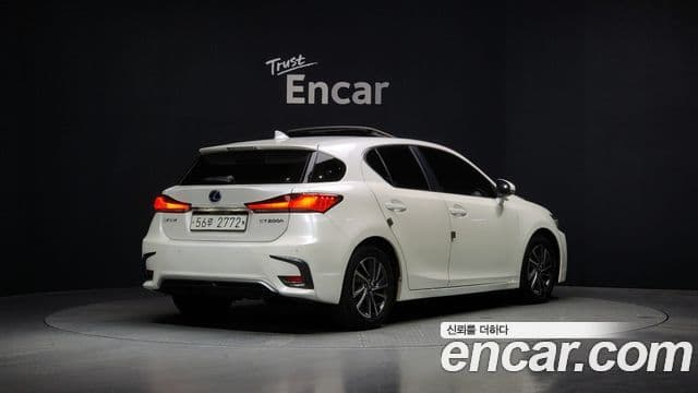 Lexus CT200h ZWA10, 2018 2