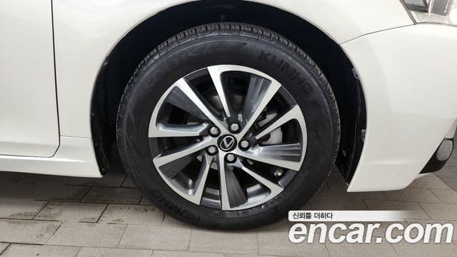 Lexus CT200h ZWA10, 2018 все фото