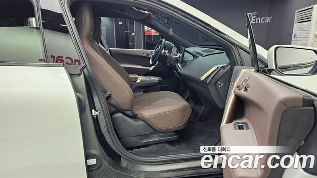 BMW iX xDrive50 Sport Special Edition, 2025 11