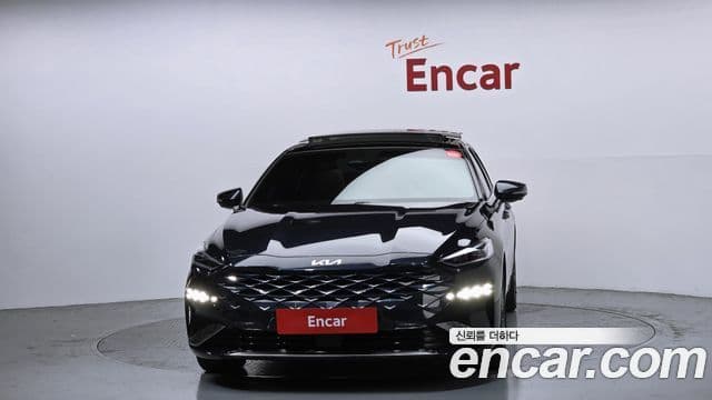 Kia K8 гибрид Signature, 2022 3