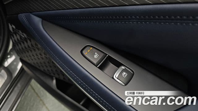 Kia The / новый New K8 гибрид Signature, 2025 18