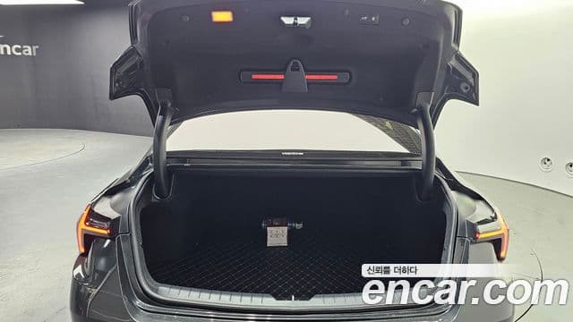 Kia The / новый New K8 гибрид Signature, 2025 20