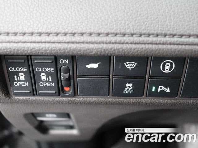 Honda Odyssey 5세대, 2023 10