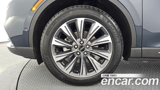 Lincoln Corsair 2.0 Reserve AWD, 2021 все фото