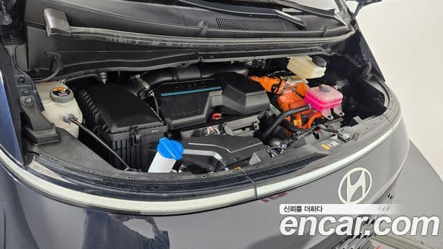 Hyundai Staria Modern, 2025 6