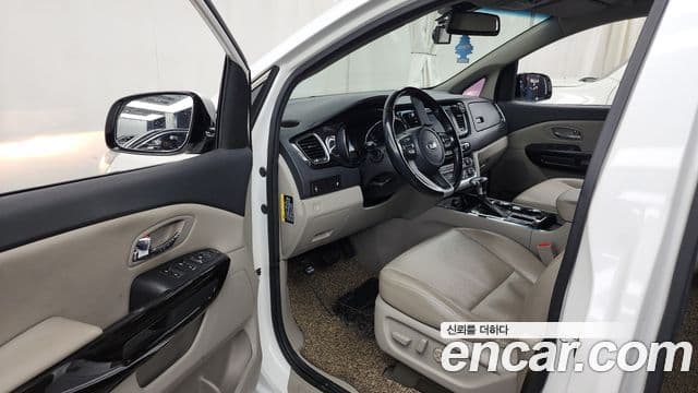 Kia The / новый New Carnival Prestige, 2019 10