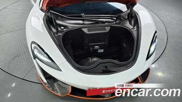 맥라렌 570S 3.8 купе, 2017 6