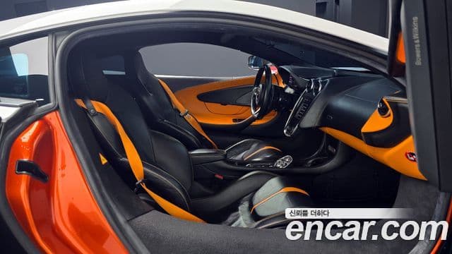 맥라렌 570S 3.8 купе, 2017 10