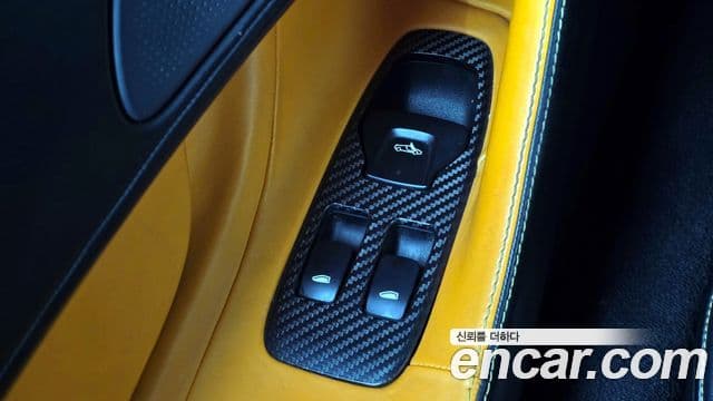 맥라렌 570S 3.8 купе, 2017 16