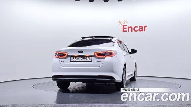 Kia K5 гибрид Prestige, 2015 4