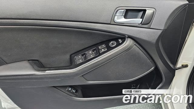 Kia K5 гибрид Prestige, 2015 17