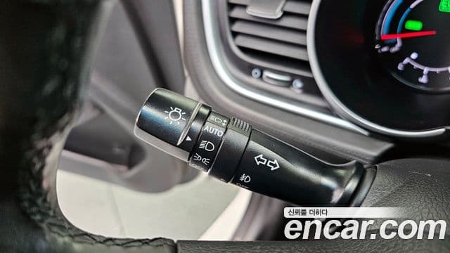 Kia K5 гибрид Prestige, 2015 18