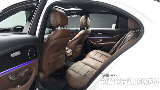 Mercedes-Benz E-класс W213 AMG Line, 2023 12