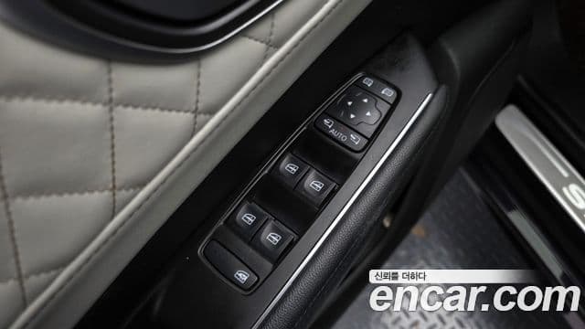 Renault Korea(Samsung) SM6 2.0 LPe RE (для людей с инвалидностью), 2019 17