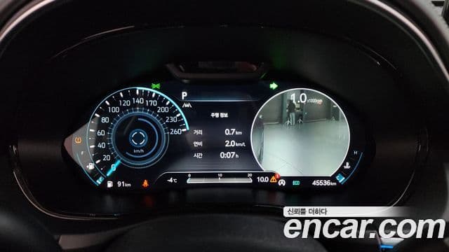 Genesis GV70, 2022 8