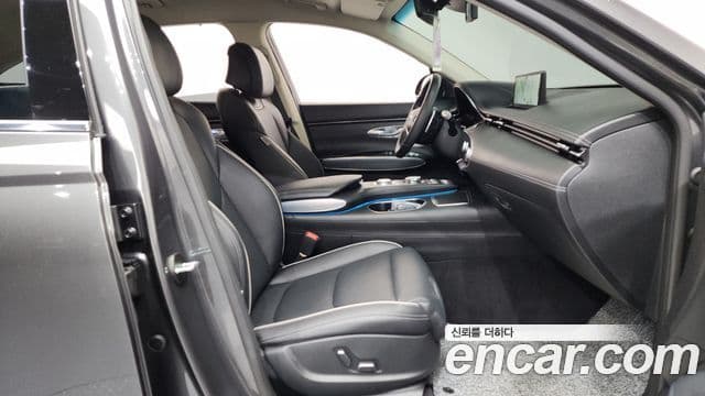 Genesis GV70, 2022 11