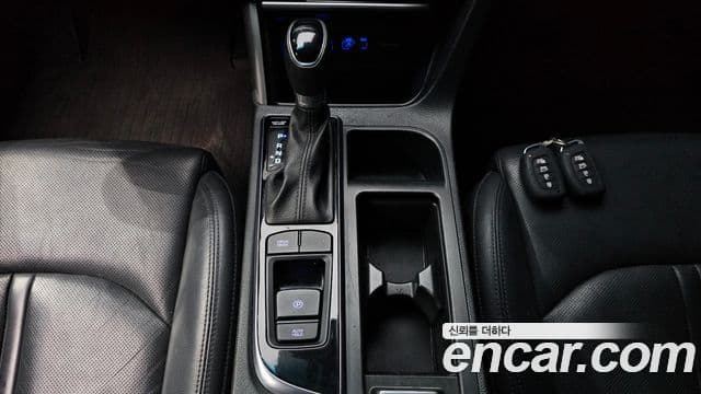 Hyundai LF Sonata гибрид Premium, 2017 9