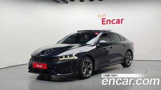 Kia K5 гибрид 3세대 Signature, 2022 1