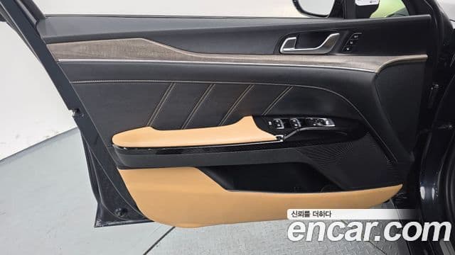 Kia K5 гибрид 3세대 Signature, 2022 18