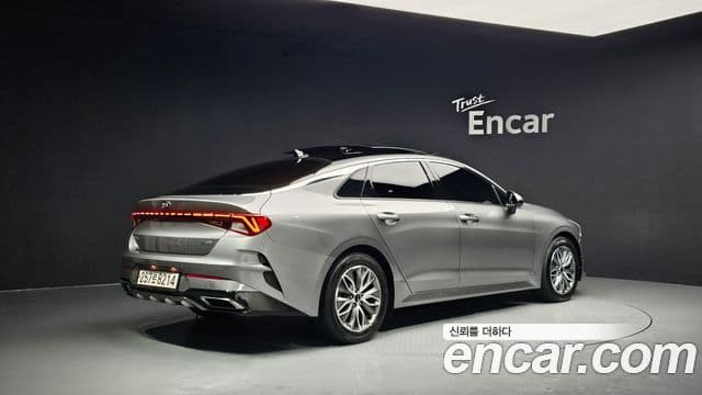 Kia K5 гибрид 3세대 Signature, 2020 2
