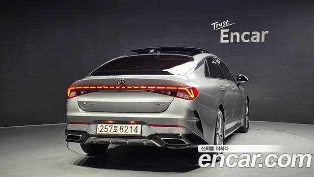Kia K5 гибрид 3세대 Signature, 2020 4