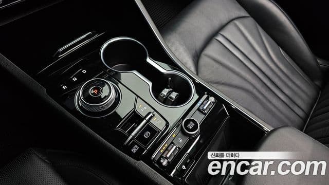 Kia K5 гибрид 3세대 Signature, 2020 9