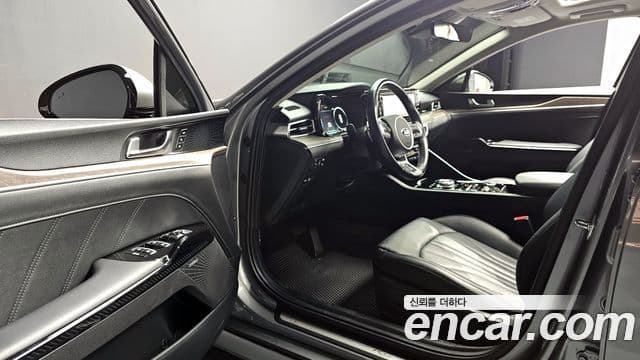Kia K5 гибрид 3세대 Signature, 2020 12
