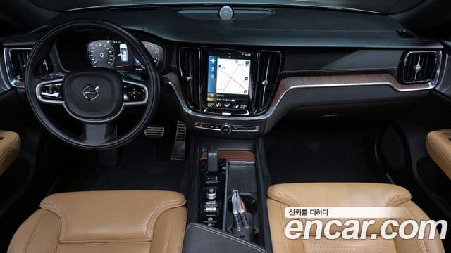 Volvo V60 Cross Country 2세대 B5 Pro AWD, 2021 7