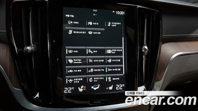 Volvo V60 Cross Country 2세대 B5 Pro AWD, 2021 18