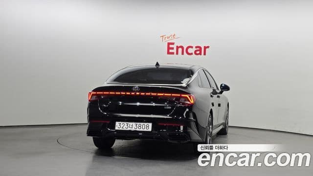 Kia K5 гибрид 3세대 Signature, 2021 4