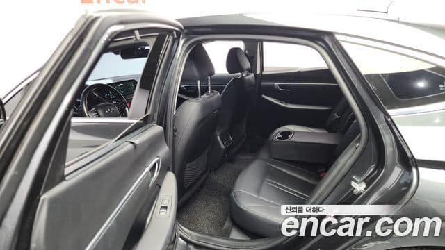 Hyundai Sonata (DN8) Premium Family, 2021 12