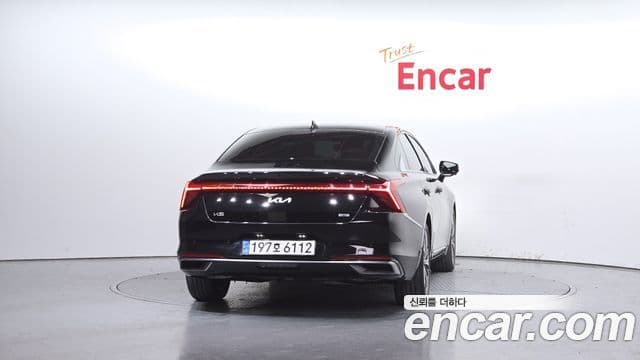 Kia K8 гибрид Signature, 2022 4