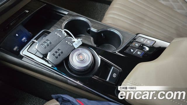 Kia K8 гибрид Signature, 2022 9