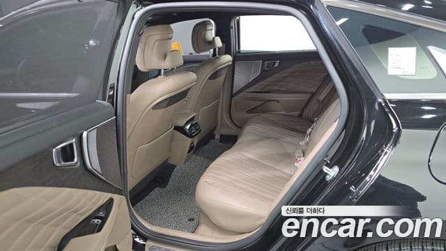 Kia K8 гибрид Signature, 2022 11