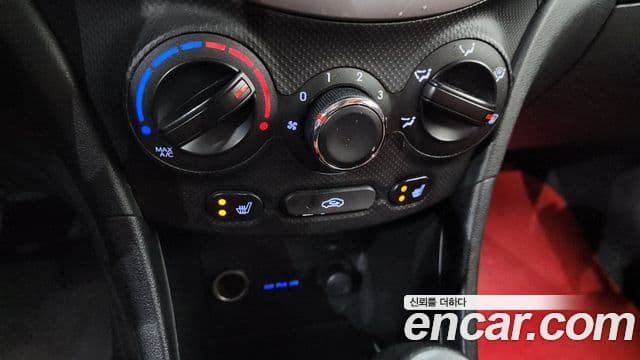 Hyundai Accent(новый кузов / новое поколение) Premier, 2012 15