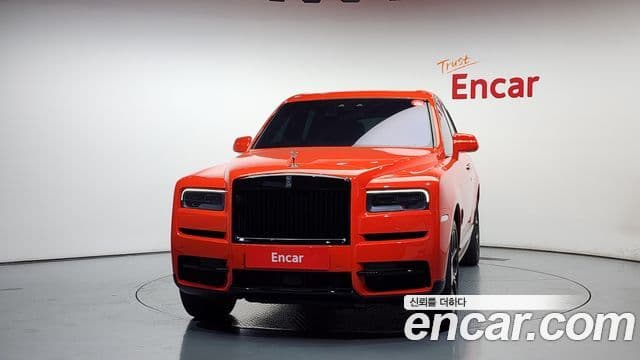 Rolls-Royce Cullinan 6.7 V12 чёрный эмблема, badge, 2023 3