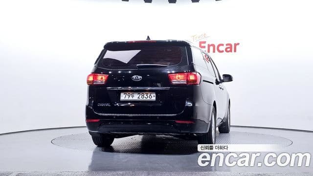 Kia All New Carnival Luxury, 2016 4
