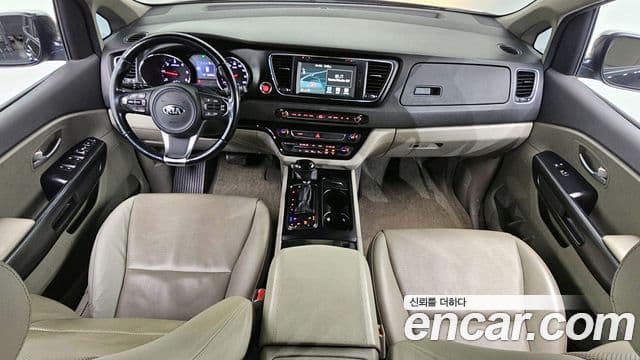 Kia All New Carnival Luxury, 2016 7