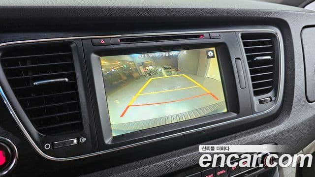 Kia All New Carnival Luxury, 2016 15