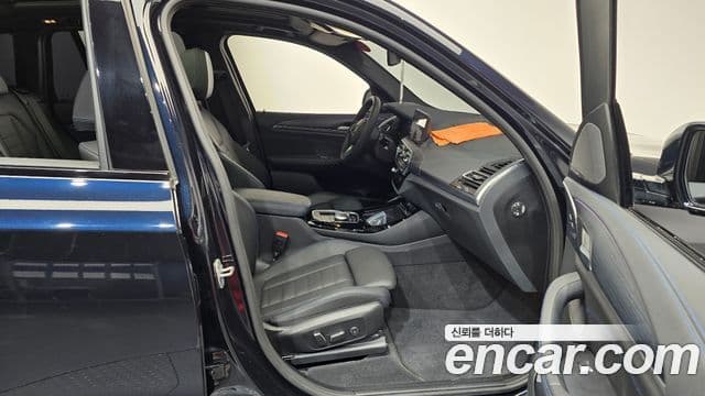 BMW iX3 M Sport, 2025 11