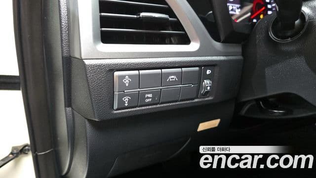 KG모빌리티(SsangYong) Beautiful Korando Plus, 2022 13