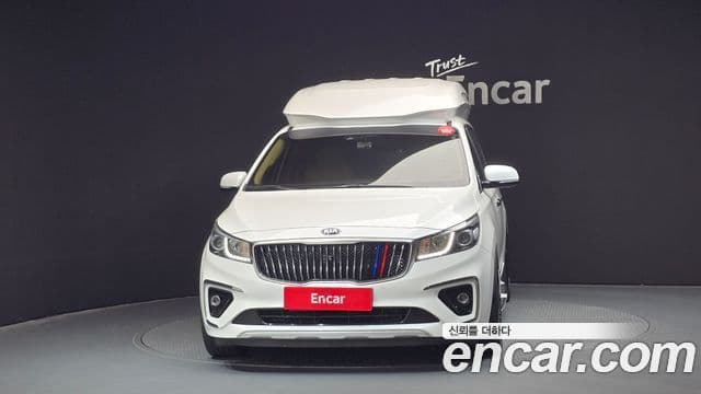 Kia All New Carnival Noblesse, 2016 3