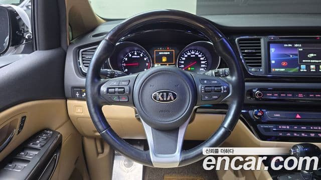 Kia All New Carnival Noblesse, 2016 13