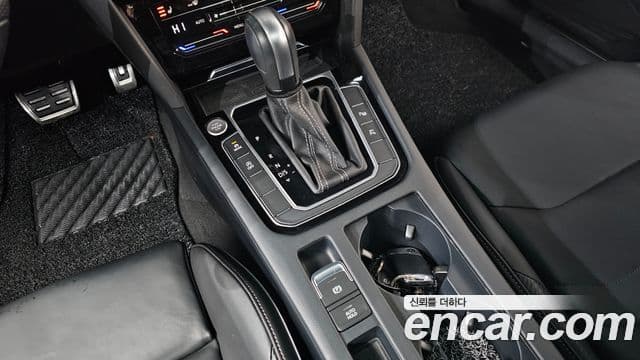 Volkswagen 아테온 2.0 TDI R-LINE 4모션, 2023 9