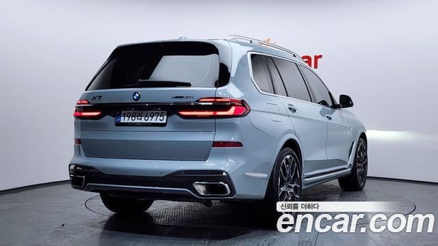 BMW X7 (G07) xDrive 40i M Sport 6인승, 2024 2