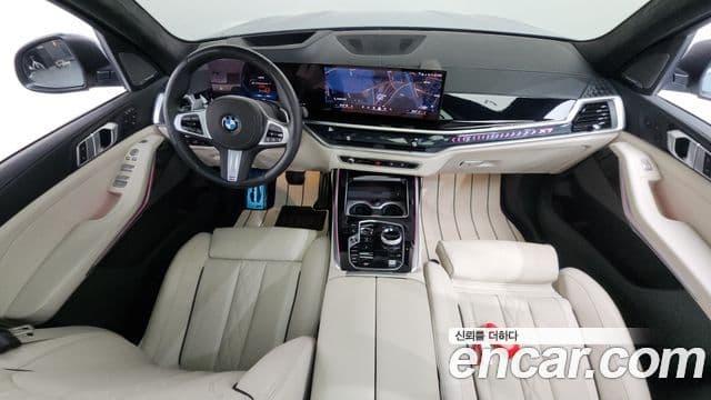 BMW X7 (G07) xDrive 40i M Sport 6인승, 2024 7