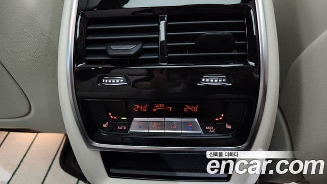 BMW X7 (G07) xDrive 40i M Sport 6인승, 2024 19