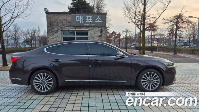 Kia All New K7 2.4 GDI Limited Edition, 2017 3