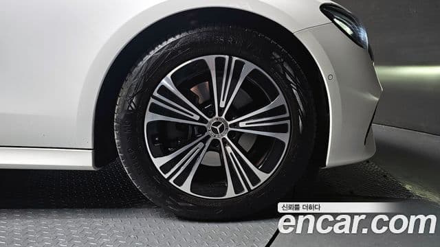 Mercedes-Benz E-класс W214 Avantgarde, 2025 все фото