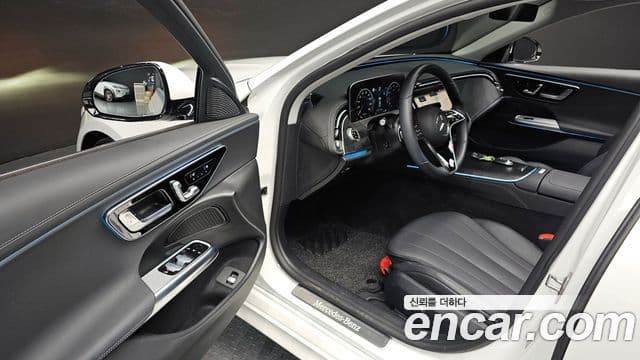 Mercedes-Benz E-класс W214 Avantgarde, 2025 11